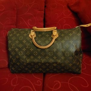 Authentic Louis Vuitton speedy 40